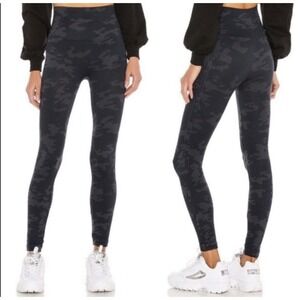 Spanx Look at Me‎ Now High-Waisted Seamless Leggings Black Camo Size XL NWT